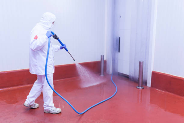 Animal Enclosure Cleaning in Carrollton, IL